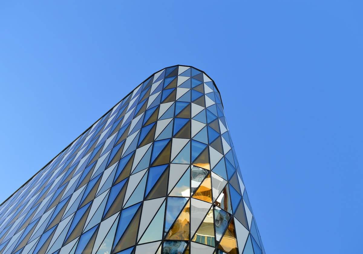 球王会体育-【欧冠】阿扎尔点射 比达尔染红 皇马2比0客胜国米